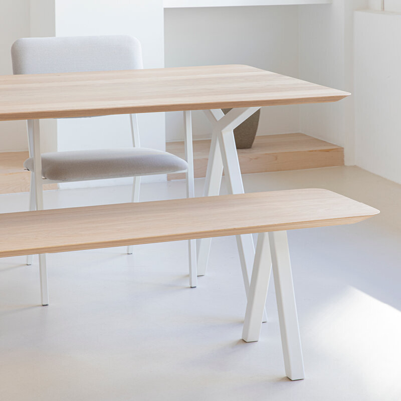Design Dining Bench | Slim X-type Bench Steel black powdercoating | Walnut naturel lacquer | Studio HENK | 