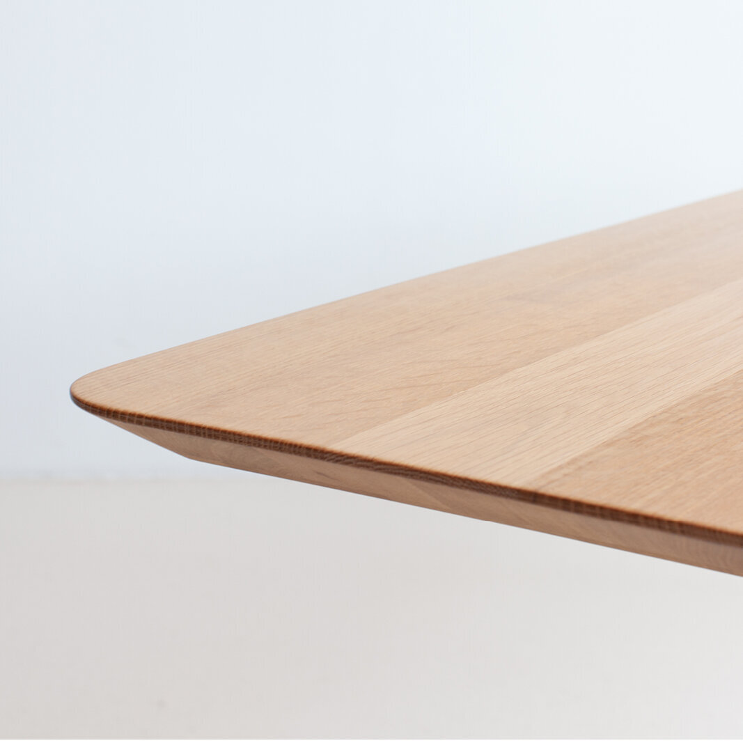 Rectangular Design dining table | Butterfly Steel black powdercoating | Walnut naturel lacquer | Studio HENK | 