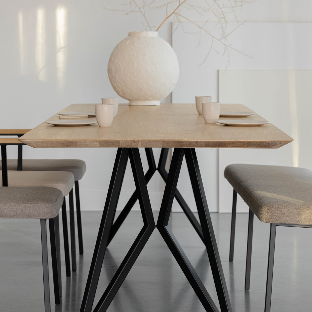 Rectangular Design dining table | Butterfly Steel black powdercoating | Walnut naturel lacquer | Studio HENK | 