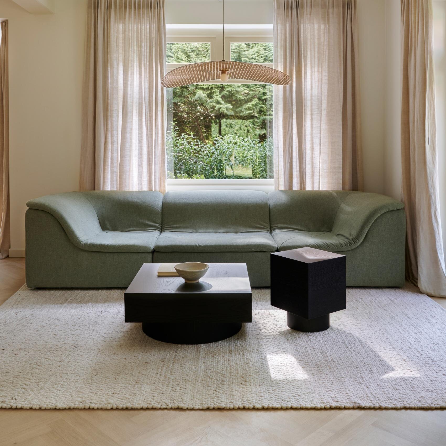 Design Coffee Table | Display coffee table 75 Oak black stain | Oak black stain | Studio HENK | 