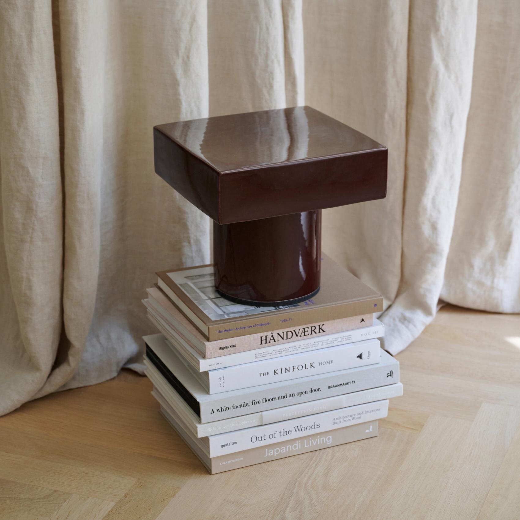 Design lighting | Display table lamp | Studio HENK | 