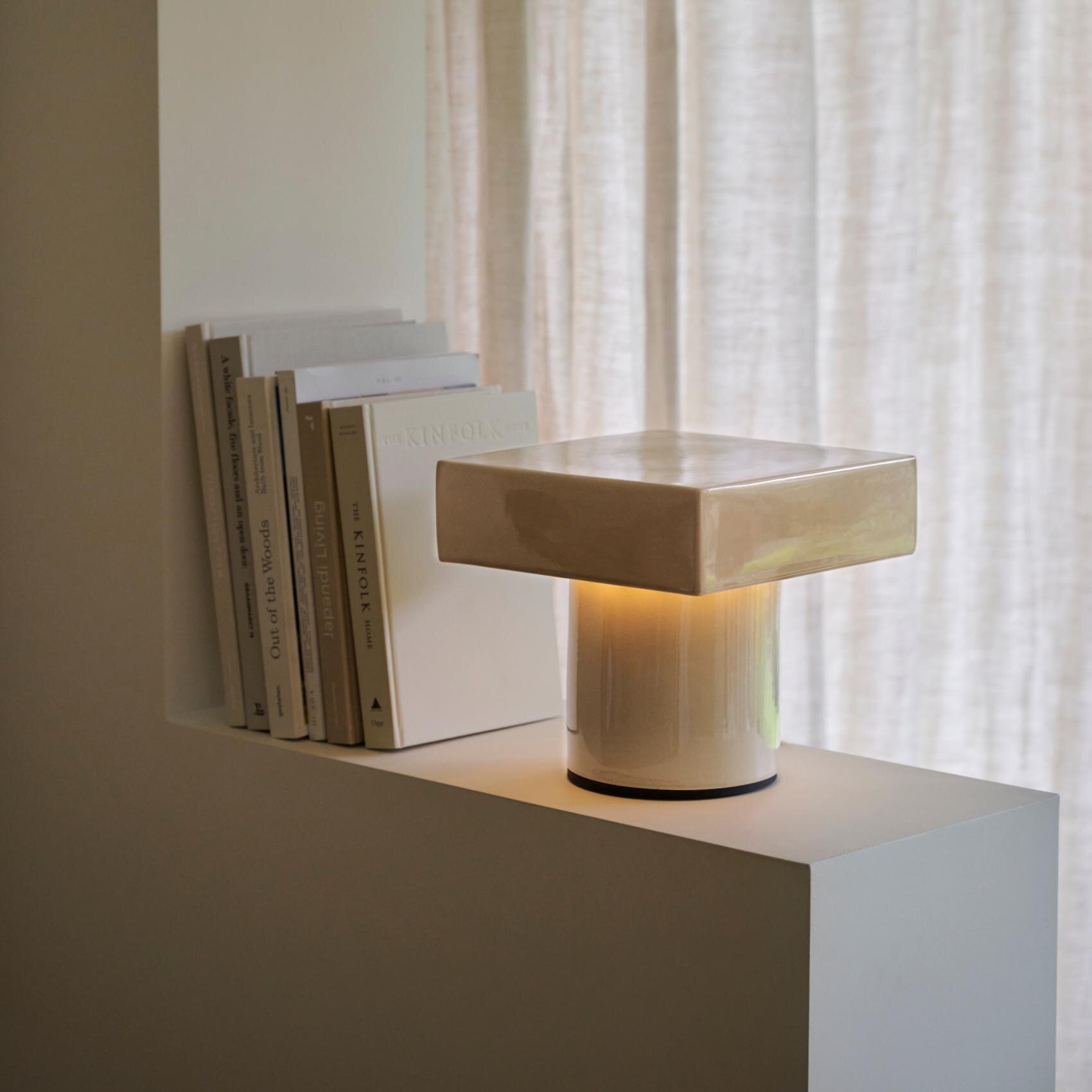 Design lighting | Display table lamp | Studio HENK | 