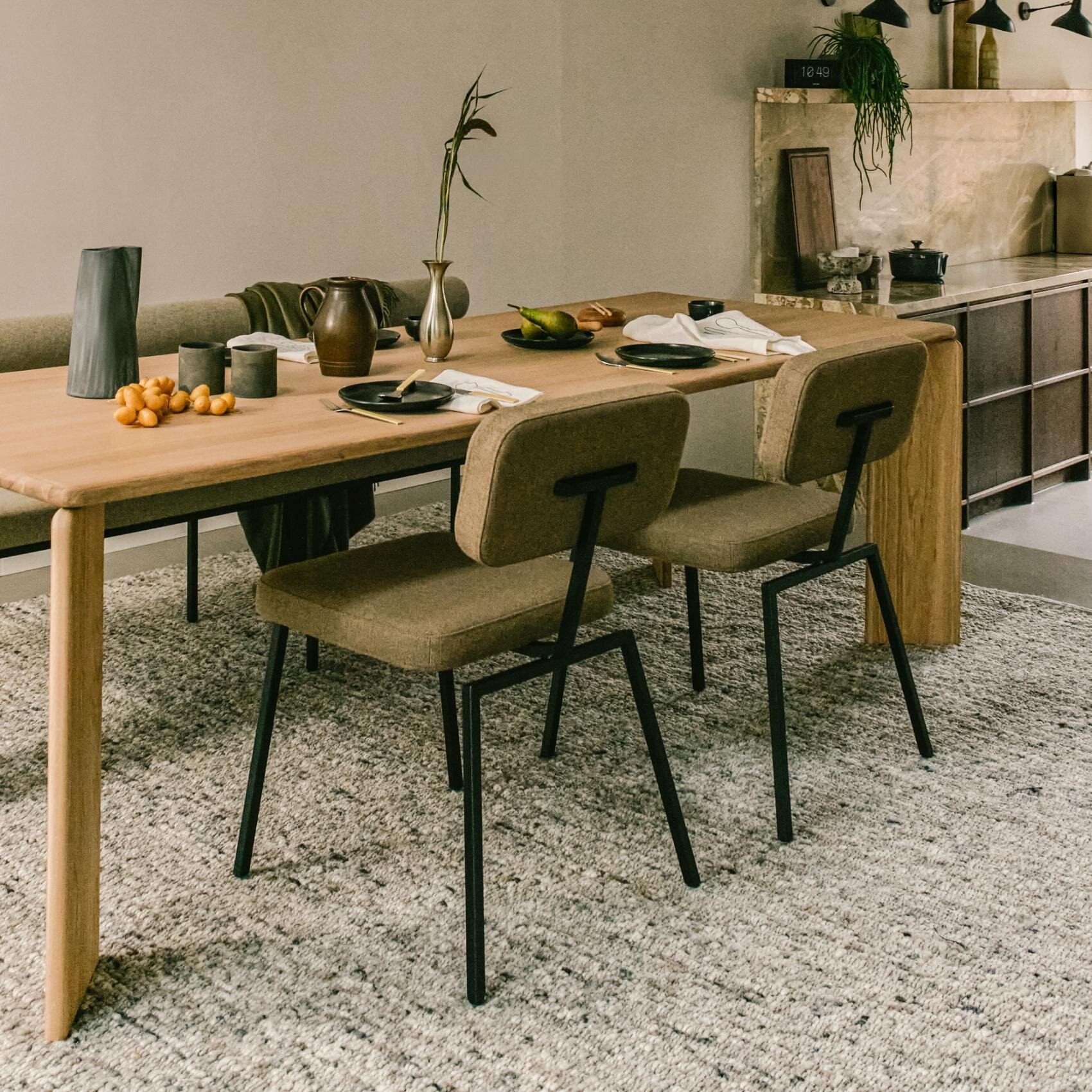 Design modern dining chair | Ode Chair without armrest Beige facet beige1037 | Studio HENK | 
