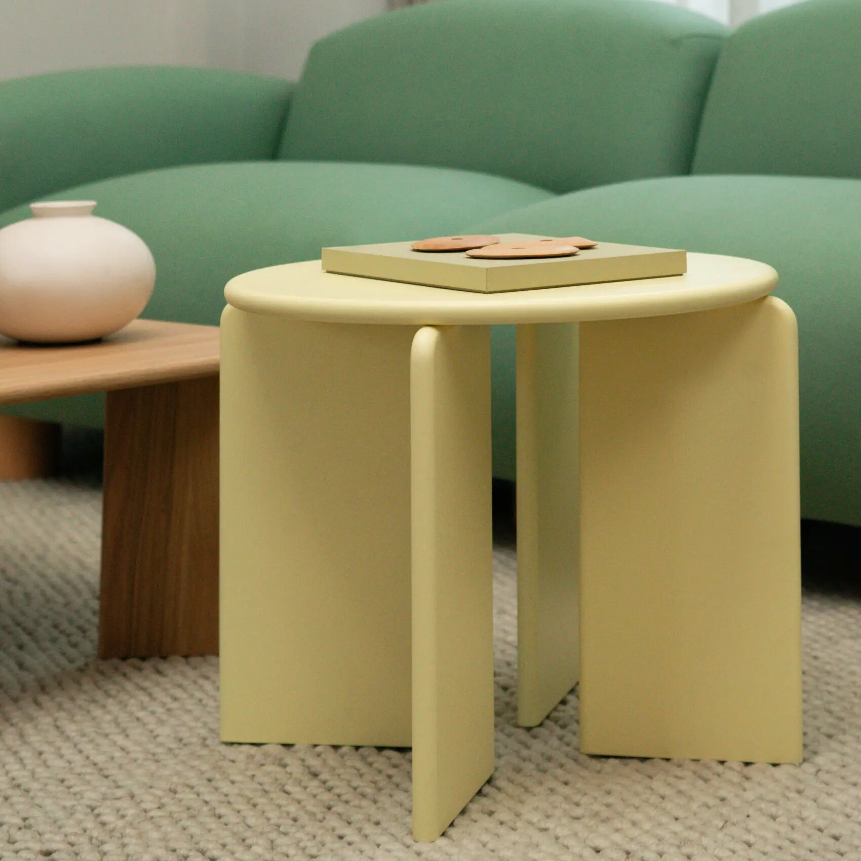 Design Coffee Table | Soft Coffee Table 32 Oak green lacquer | Oak green lacquer | Studio HENK | 