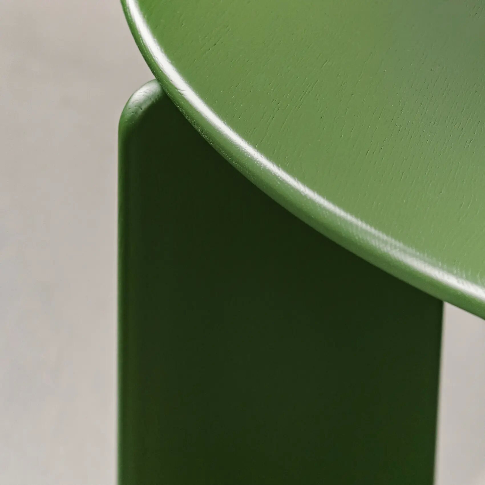 Design Coffee Table | Soft Coffee Table 32 Oak green lacquer | Oak green lacquer | Studio HENK | 