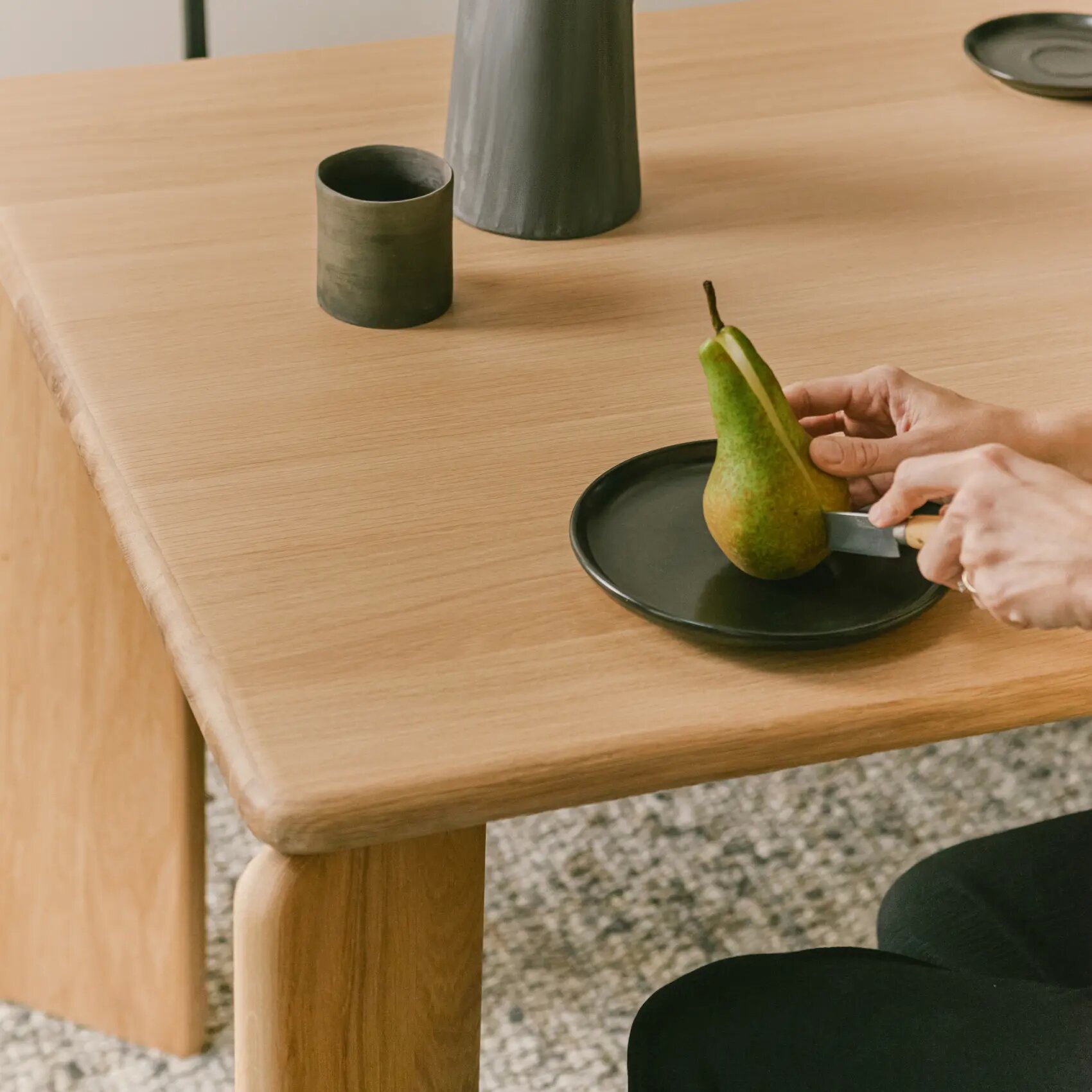 Rectangular Design dining table | Soft  Walnut naturel lacquer | Walnut naturel lacquer | Studio HENK | 