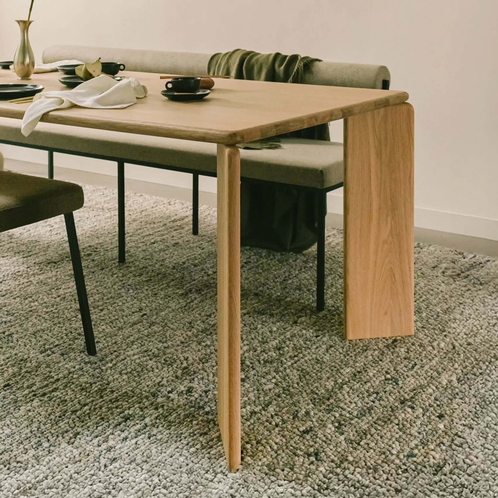 Rectangular Design dining table | Soft  Walnut naturel lacquer | Walnut naturel lacquer | Studio HENK | 