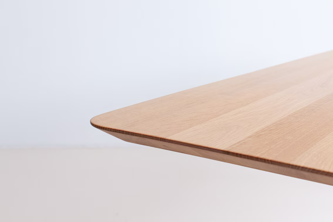 Illustrative image for ‘A durable design table`