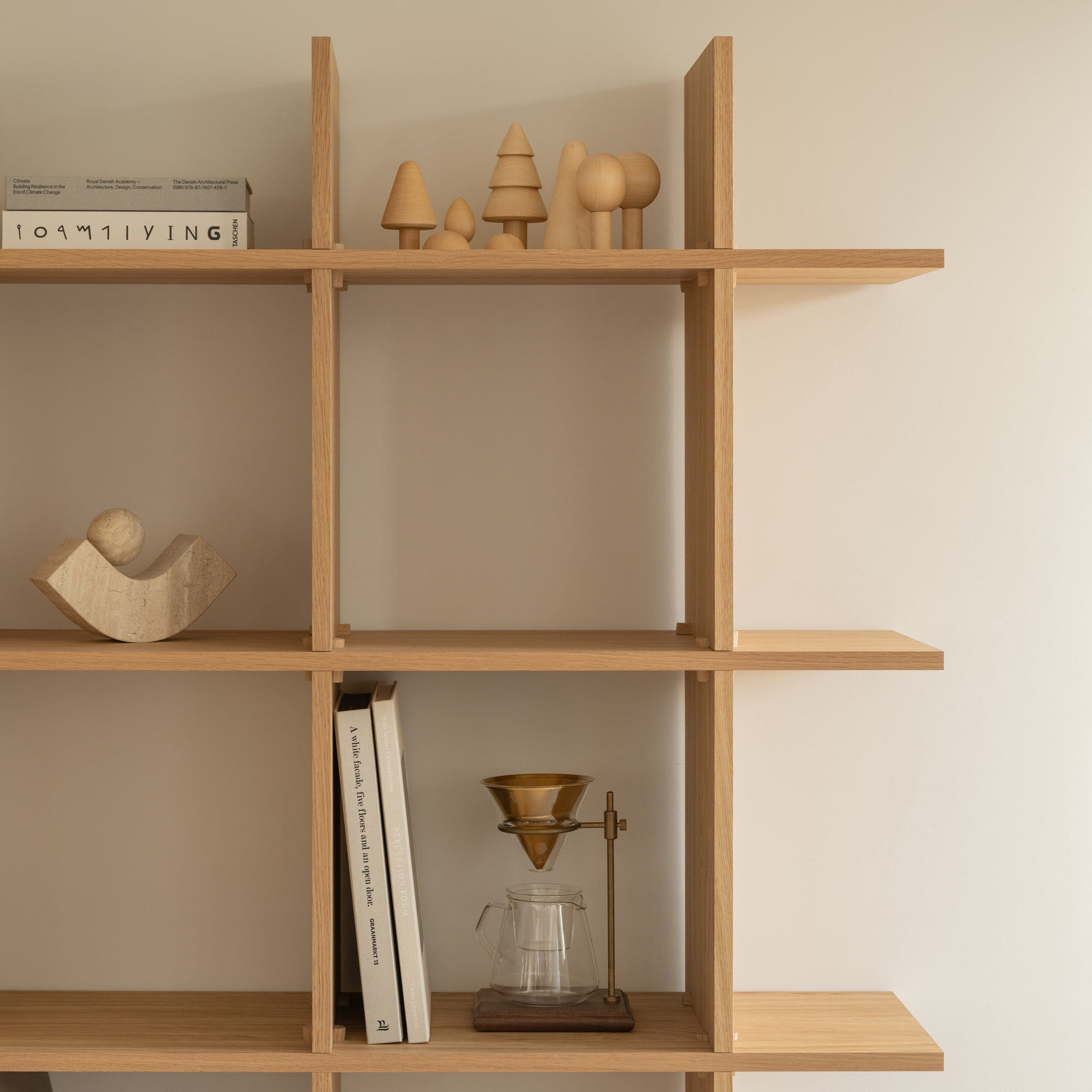 Designer cabinet | Column Cabinet 35 Oak natural light | Studio HENK | 