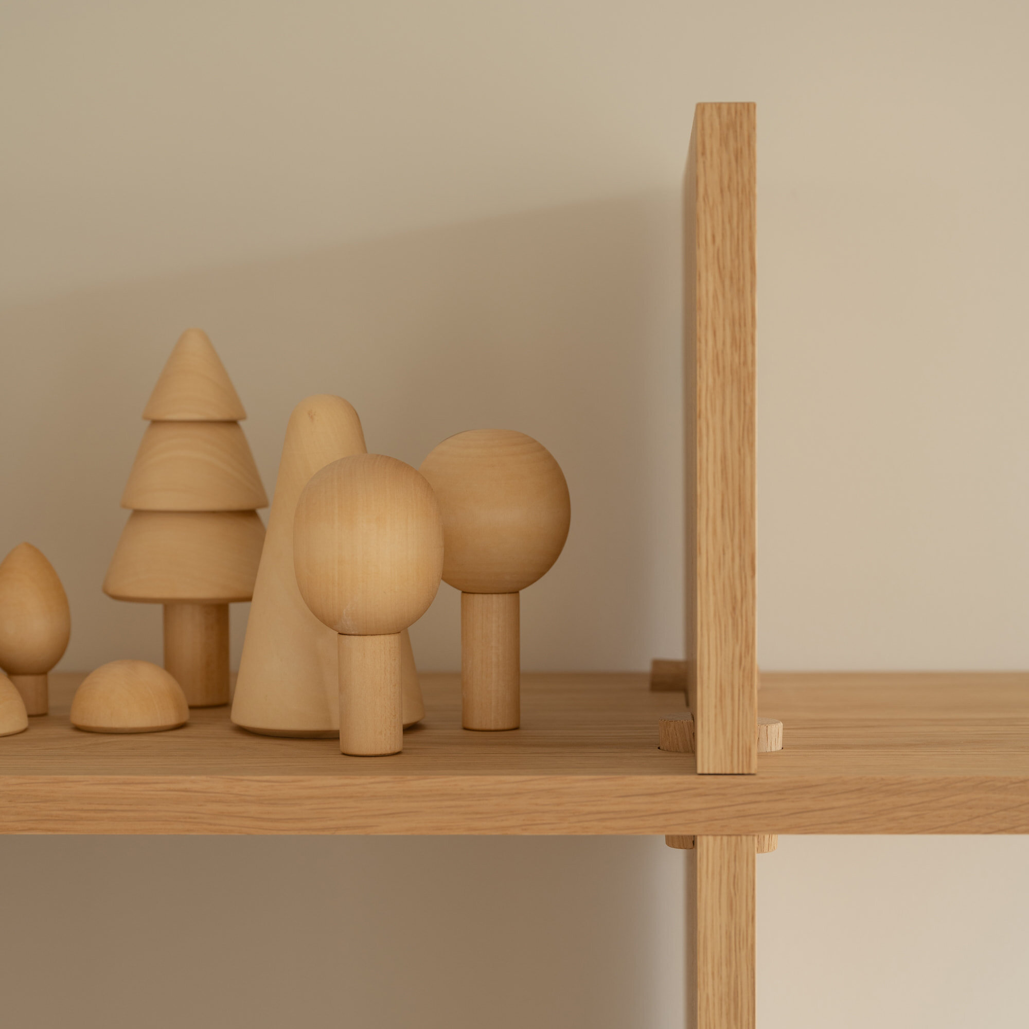 Designer cabinet | Column Cabinet 23 Oak natural light | Studio HENK | 